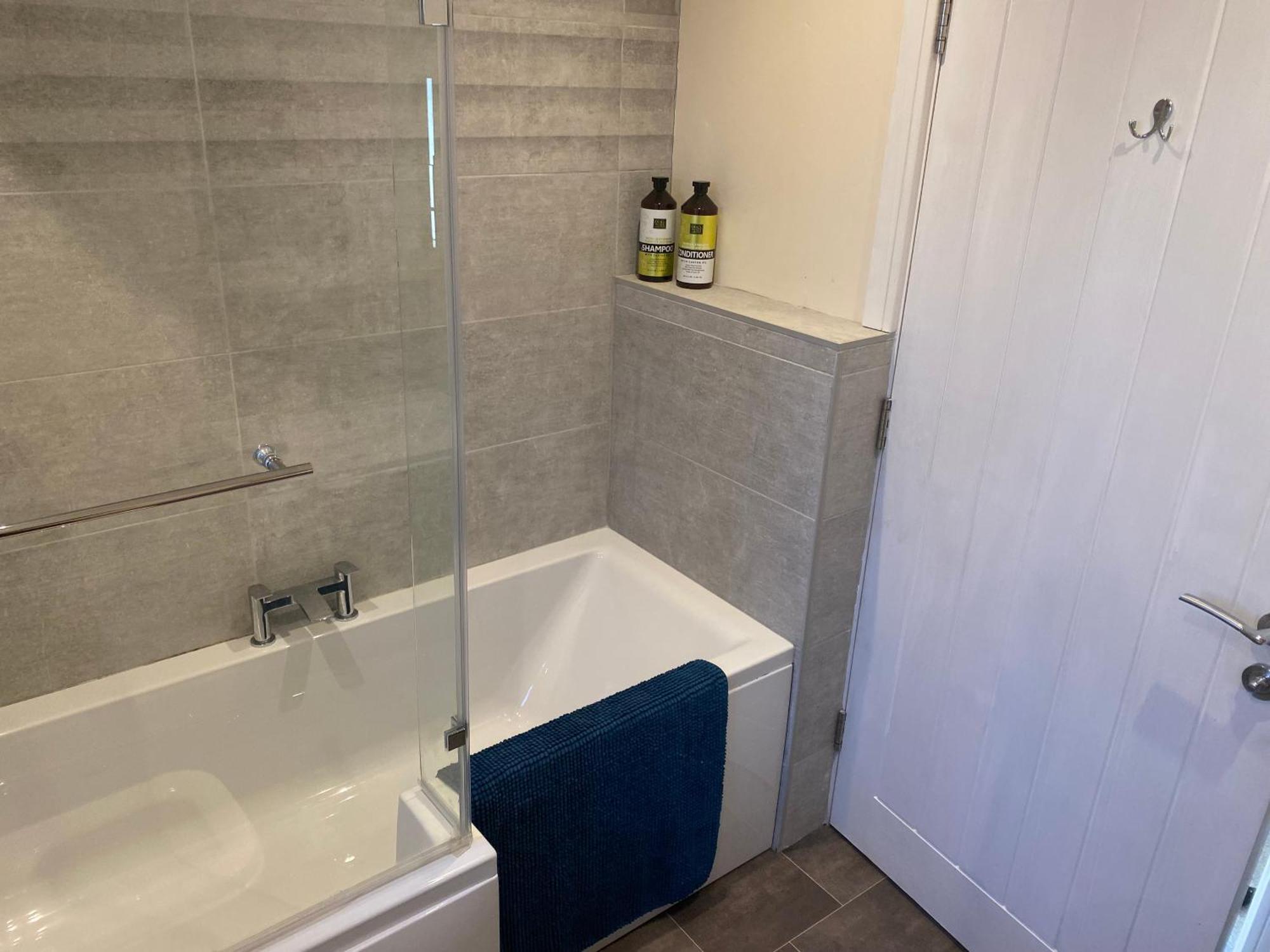 Bath Rd Villa Keynsham Bagian luar foto